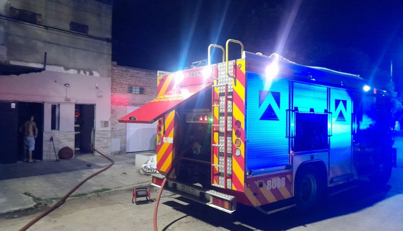 Se incendió una vivienda en barrio Centenario | Noticias