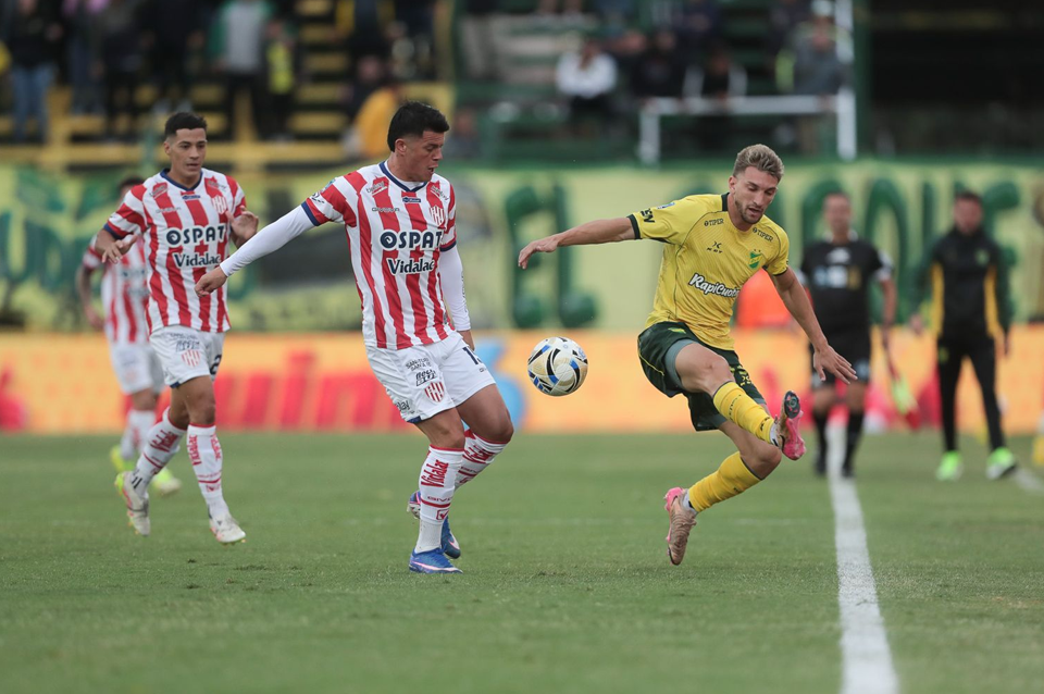 Unión cayó en la tabla de posiciones tras perder con Defensa y Justicia | Deportes