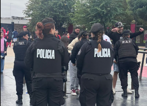 El saldo del operativo de seguridad en Colón vs. San Miguel: cuatro detenidos y sanciones | Policiales