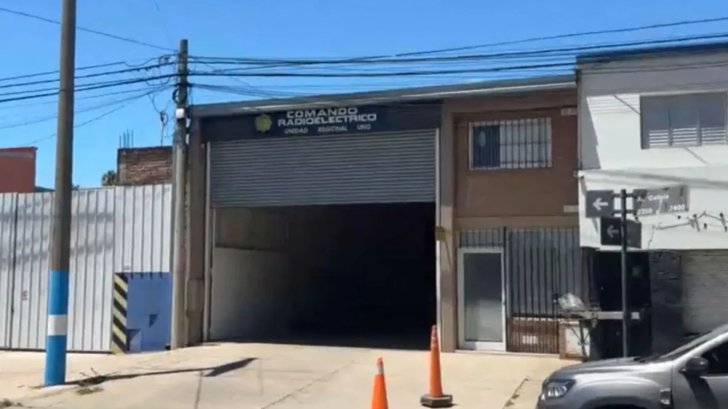 Hallan drogas en un patrullero: separan a cinco policías del Comando Radioeléctrico | Policiales