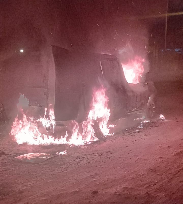 Se incendió una camioneta en el norte de la ciudad de Santa Fe | Policiales