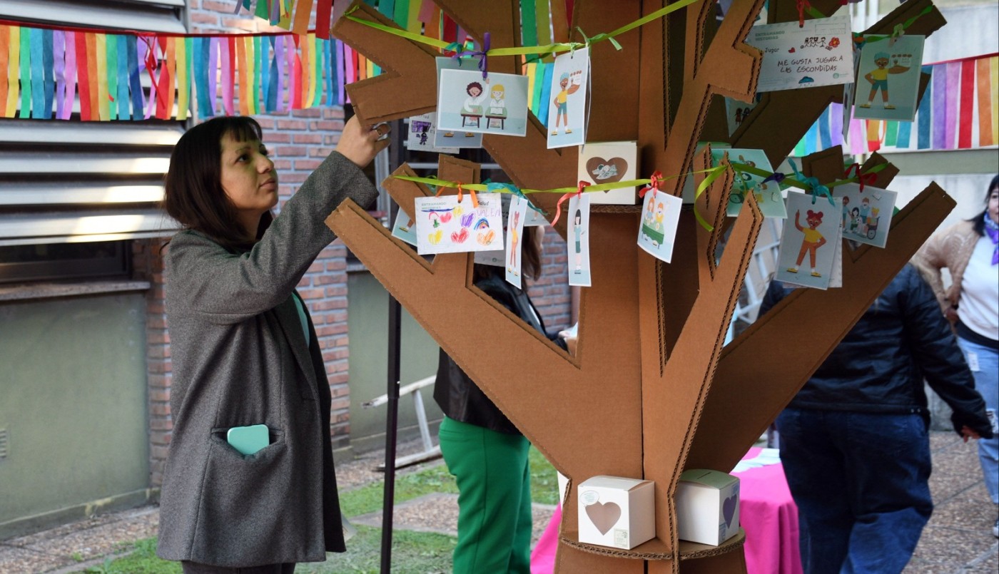 Maltrato infantil: jornada de sensibilización en el Hospital Alassia por crianzas respetuosas | Información General