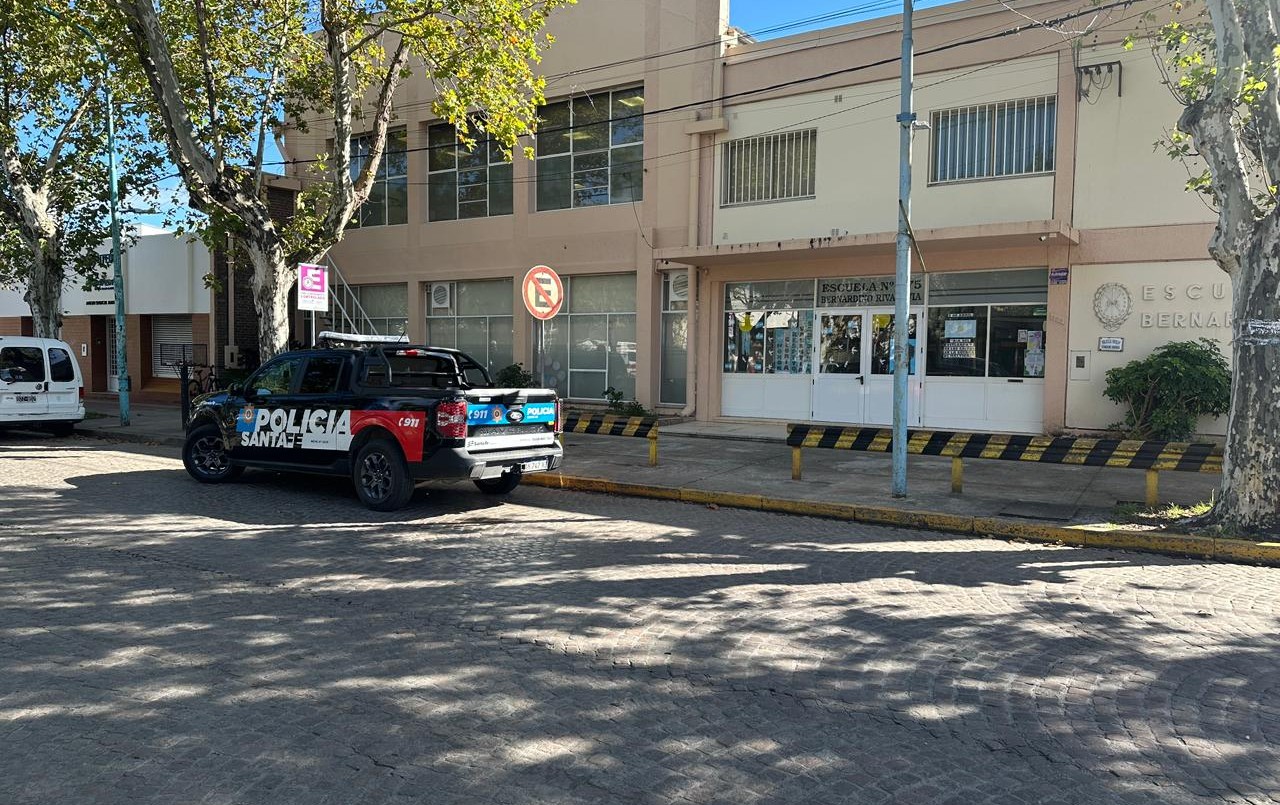 Secuestraron un arma de juguete en una escuela de Rafaela | Policiales