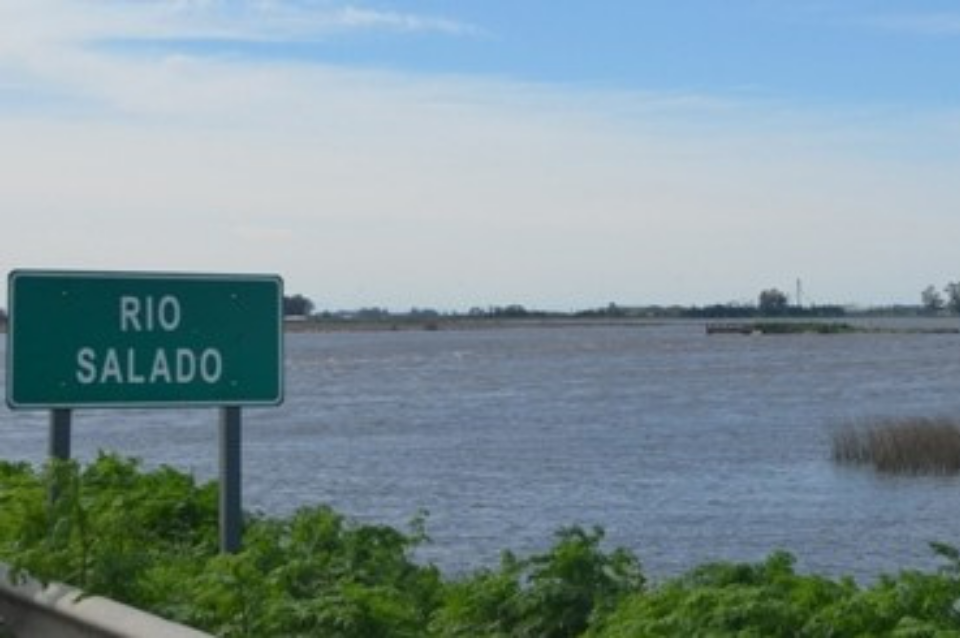 Santa Fe descarta alerta por el río Salado y refuerza controles tras aviso viral | Noticias
