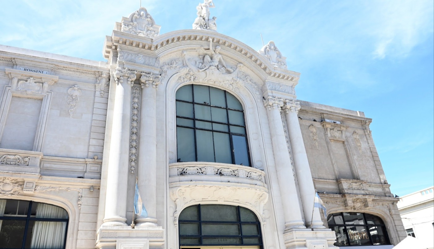 Se licitó la puesta en valor del emblemático Teatro Municipal | Noticias