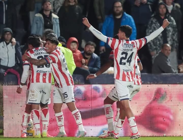 Gran noche de Unión en Mendoza: ganó y está en cuartos de final | Deportes