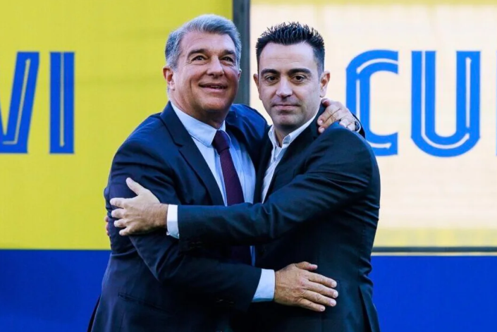 Barcelona: fuerte cruce entre Xavi y Laporta por la frustrada vuelta de Messi en 2023 | Deportes