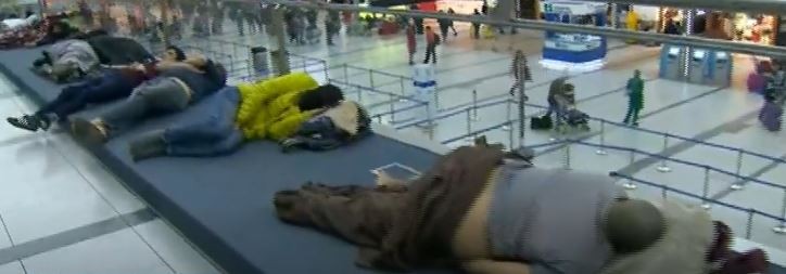 Demoras y cancelaciones en el aeropuerto de Ezeiza por la tormenta | Noticias