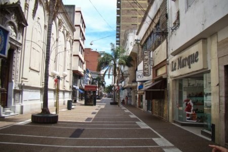 Lunes no laborable: ¿Qué pasará con el comercio en Santa Fe? | Noticias