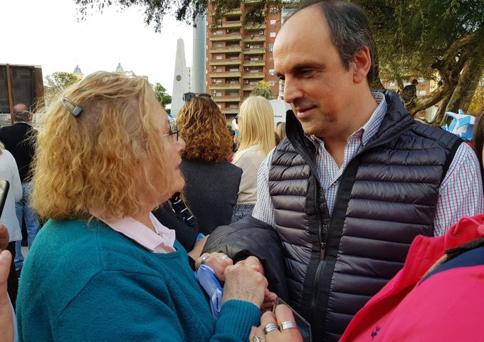 Corral estuvo presente en la marcha en apoyo al gobierno de Macri | Noticias