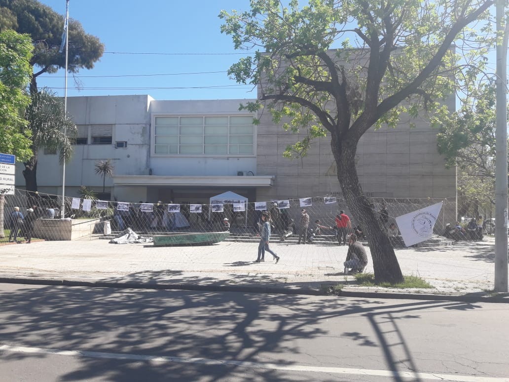 Pescadores cortarán este miércoles la Ruta 168 en el ingreso a Santa Fe | Noticias