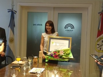 El Concejo reconoció a Gisela Vallone por su labor en el Debate 2019 | Noticias