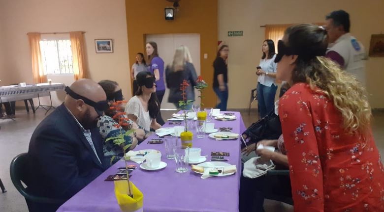 Desayuno a oscuras en la vecinal Mariano Comas | Santa Fe Directo