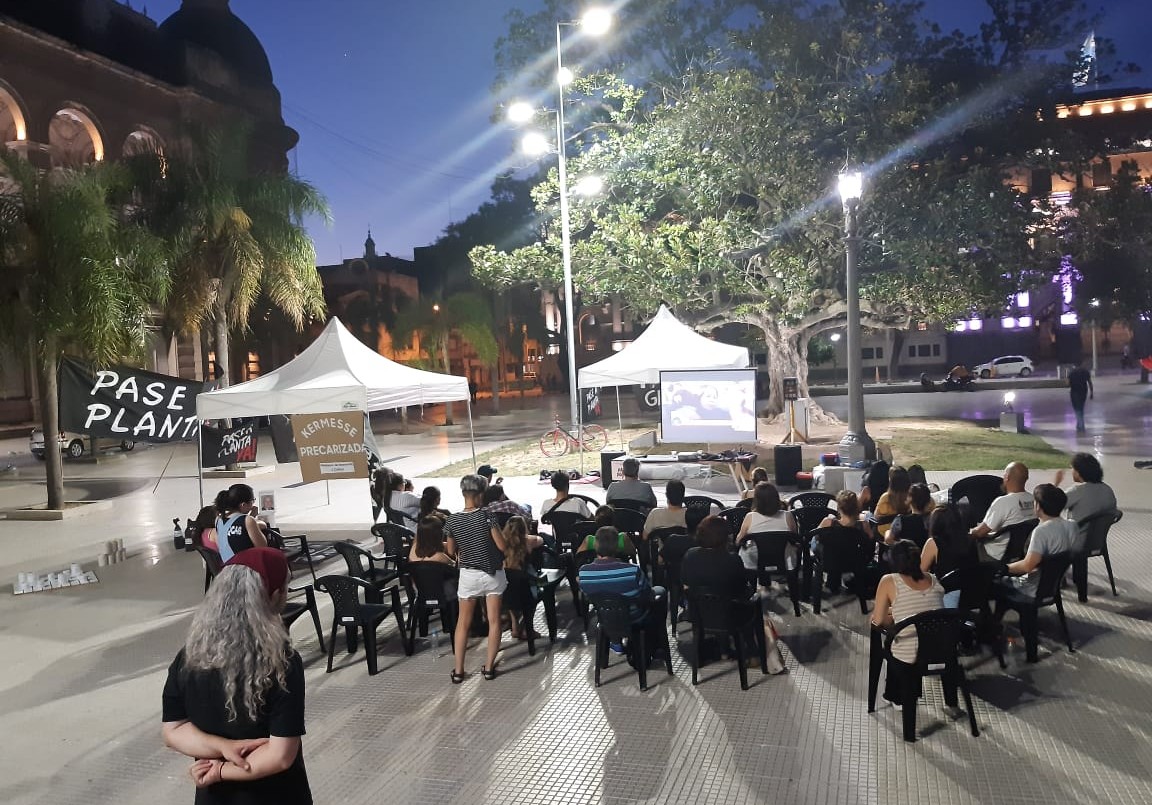 Precarizados y contratados de la provincia realizaron la “Vigilia y Festival por el Pase a Planta” | Noticias