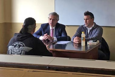 Ultimo día del año como profesor: el Presidente le toma examen a sus alumnos | Noticias