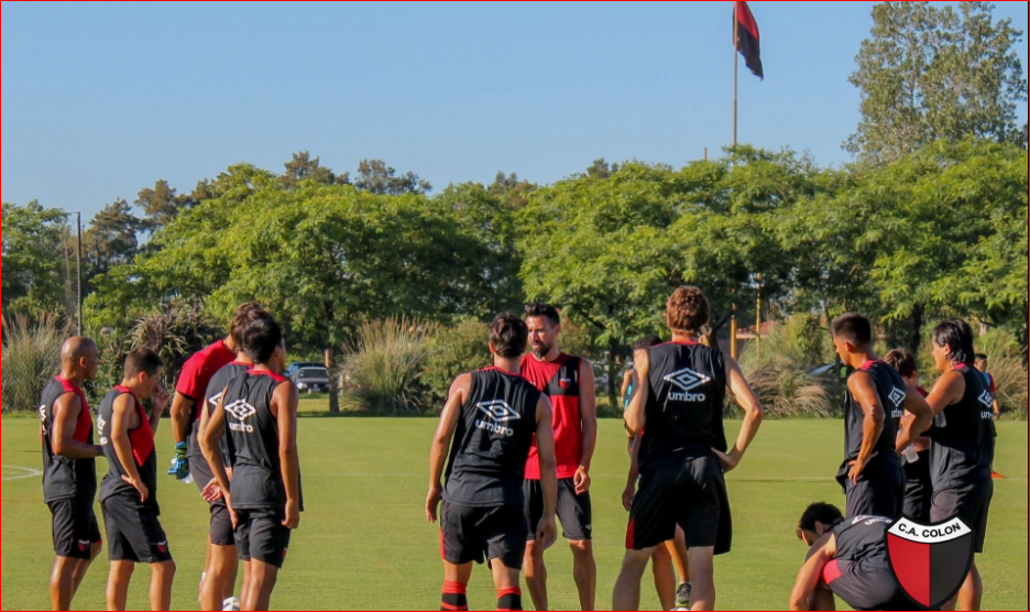 Conflicto en Colón: Los jugadores amenazan con abandonar la pretemporada | Deportes