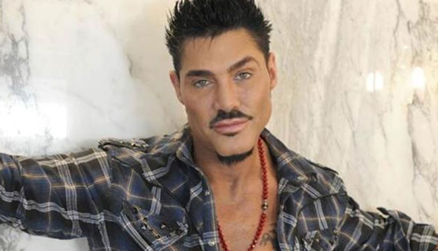 Ricardo Fort se convirtió en el "santo" de los estudiantes de medicina: le hacen altares y le piden que los ayude a aprobar | Espectaculos