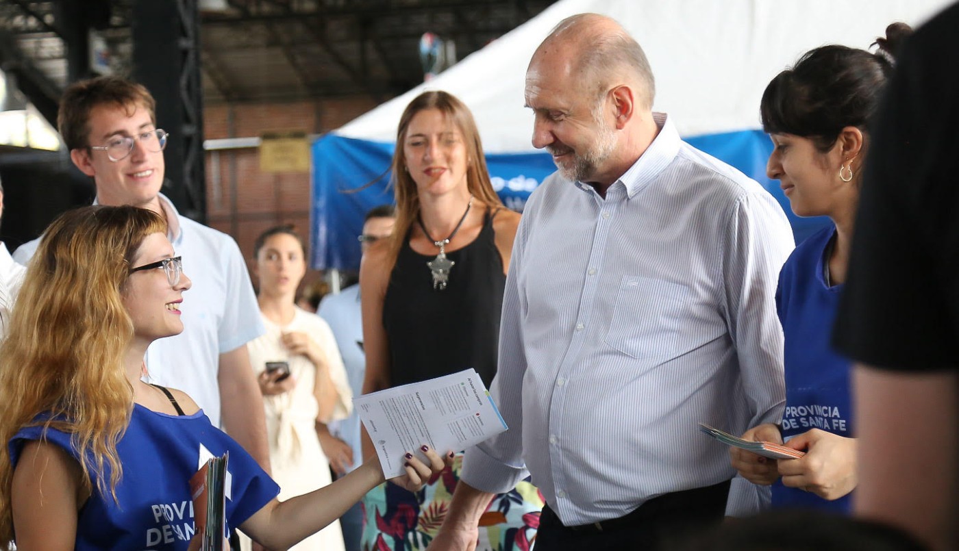 “Estamos dando una lucha contra el hambre”, dijo Perotti sobre la tarjeta Alimentar | Noticias