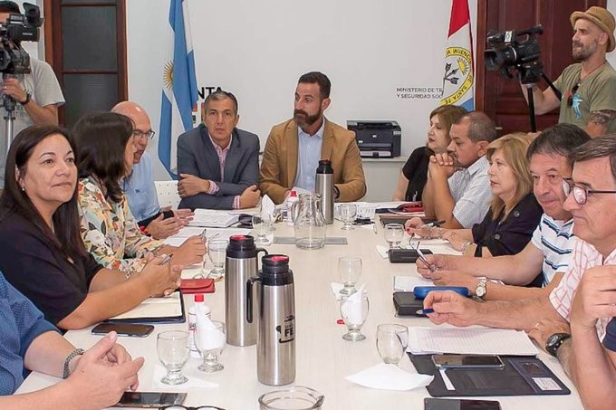 Sin oferta salarial, la paritaria docente pasó a un nuevo cuarto intermedio | Noticias