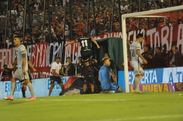 Durísima derrota de Colón en Rosario que lo deja más complicado en el promedio | Noticias