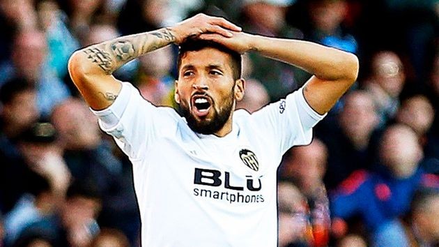 El jugador argentino Ezequiel Garay dio positivo con coronavirus | Noticias