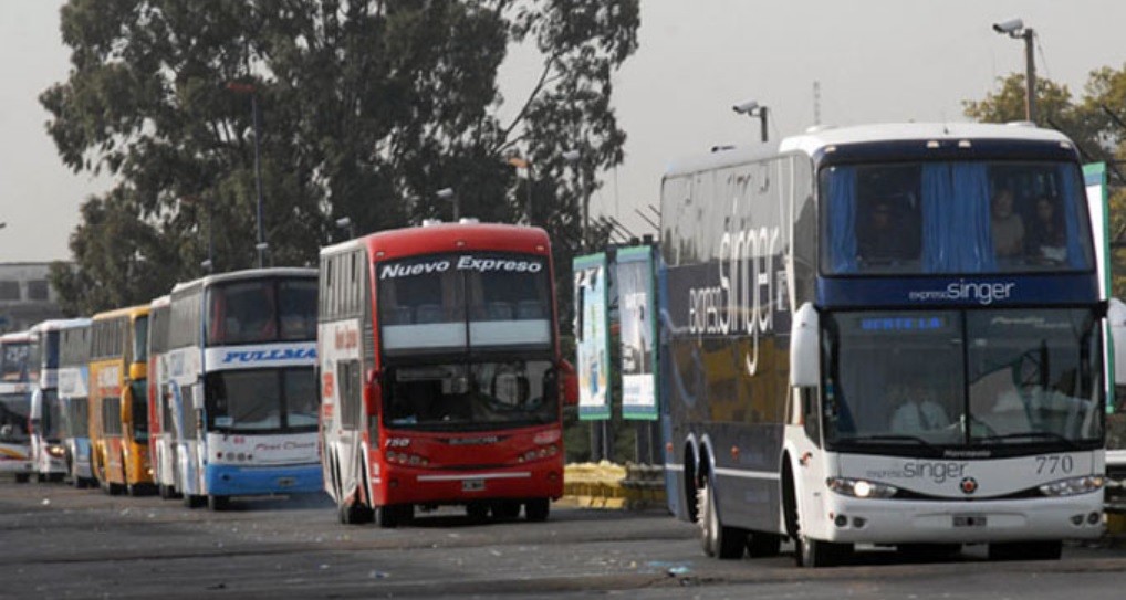 Fin de semana largo: suspenden transporte de larga distancia y restringen servicios urbanos | Noticias