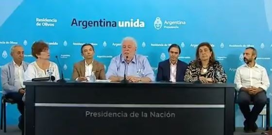 Ginés afirmó que los expertos opinan "unánimemente" que "hay que prorrogar la cuarentena" | Noticias