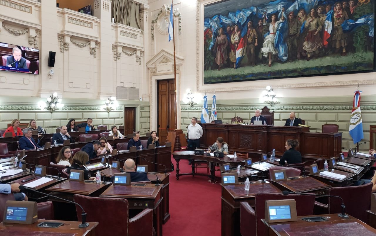 Los diputados santafesinos acordaron bajarse un 50 % del sueldo | Noticias