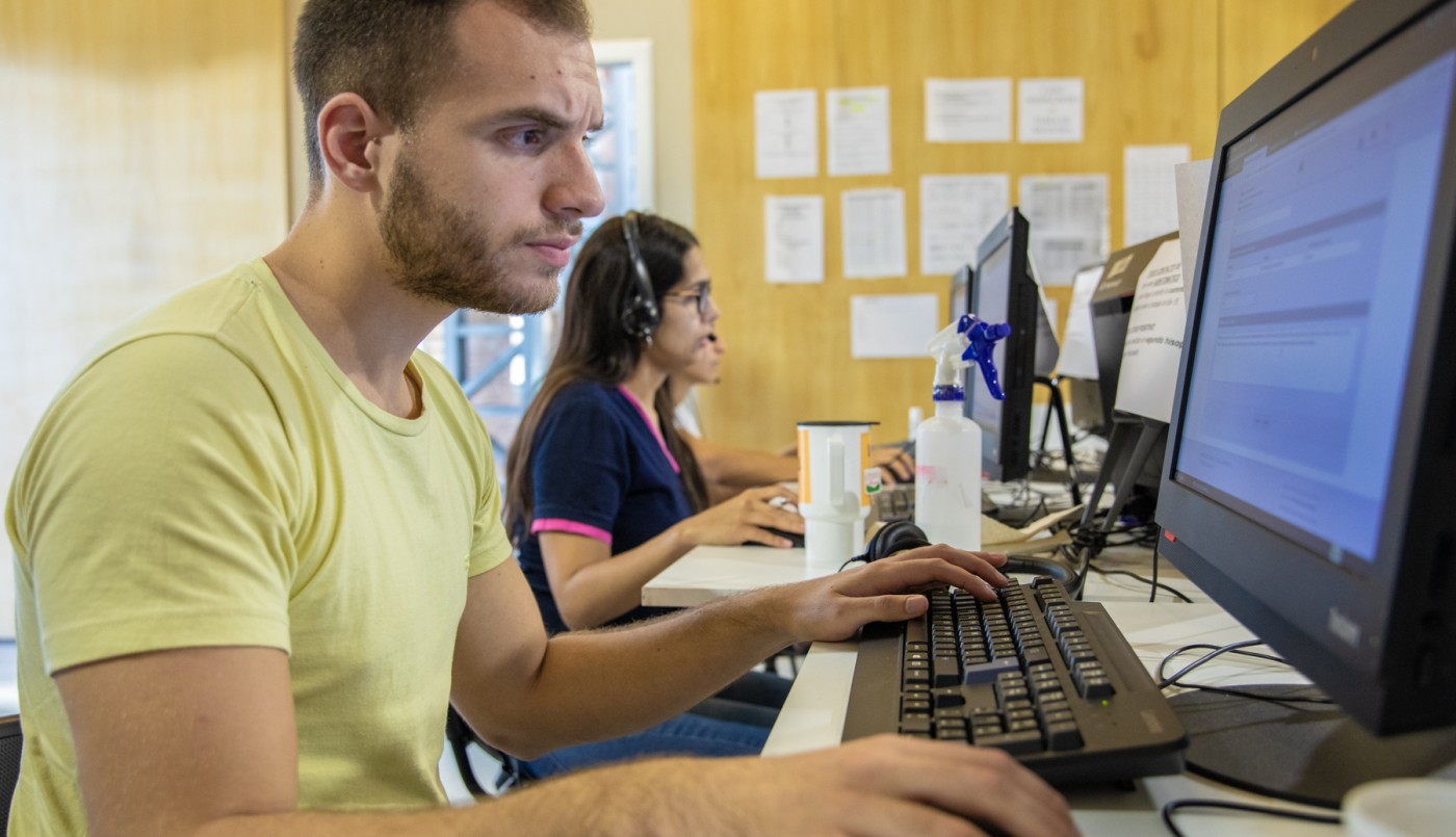 Voluntarios de la UNL colaboran en la emergencia sanitaria | Noticias