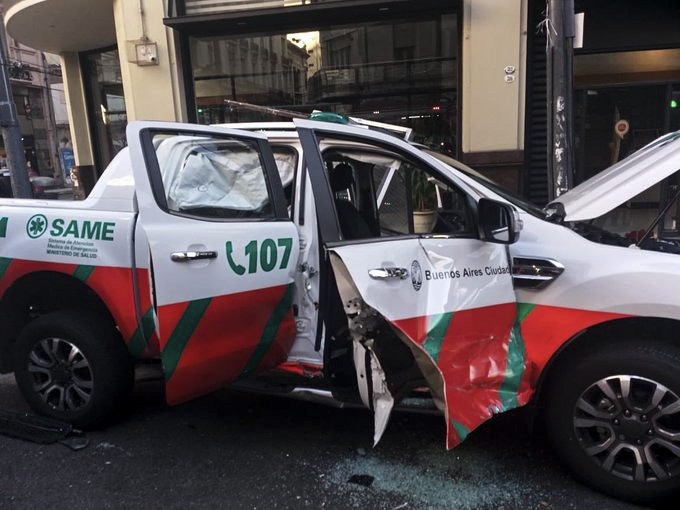 Chocó la camioneta que trasladaba al titular del SAME, Alberto Crescenti | Nacionales