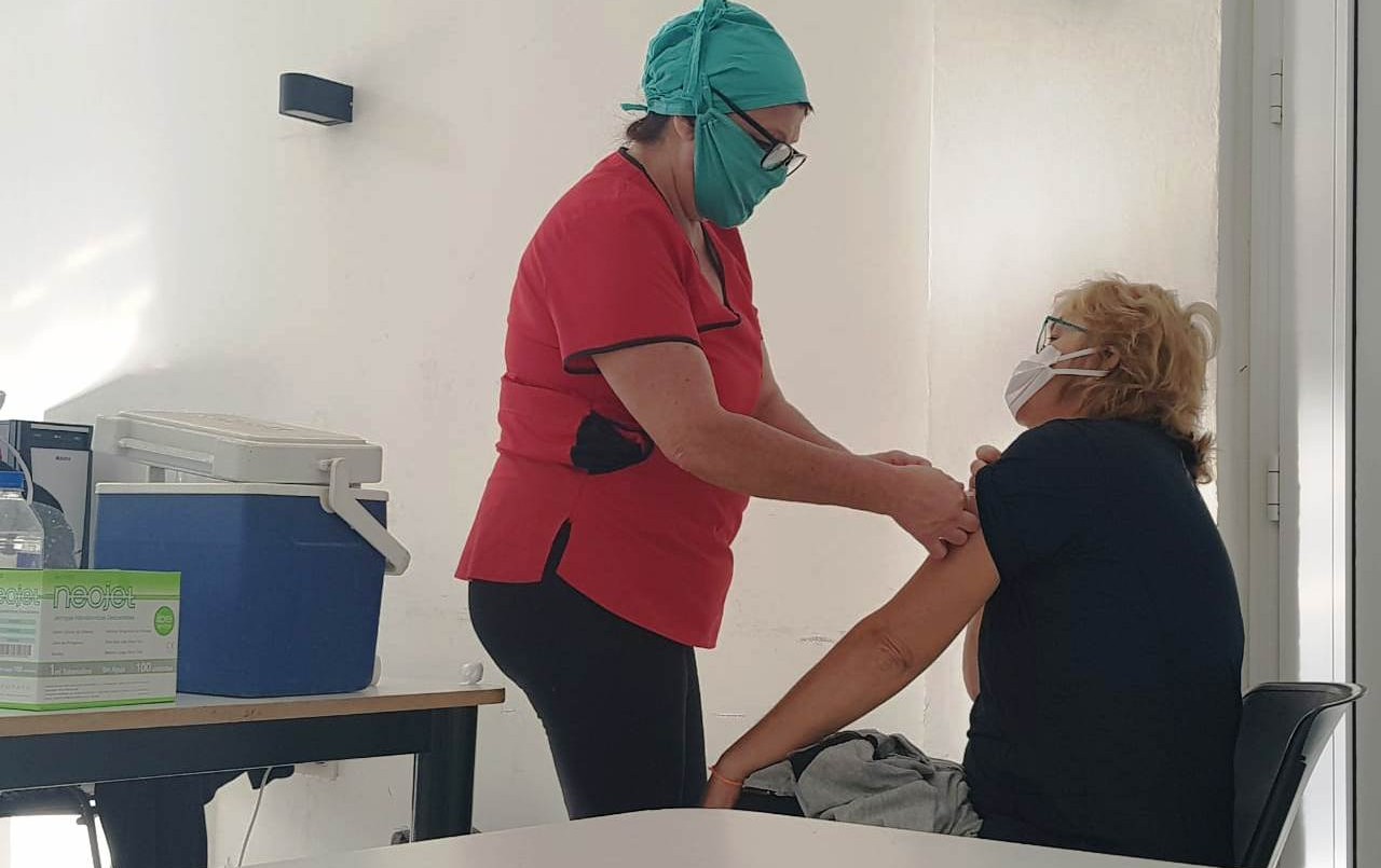 Vacunación antigripal en el edificio de la Vieja Usina de Santo Tomé | Noticias