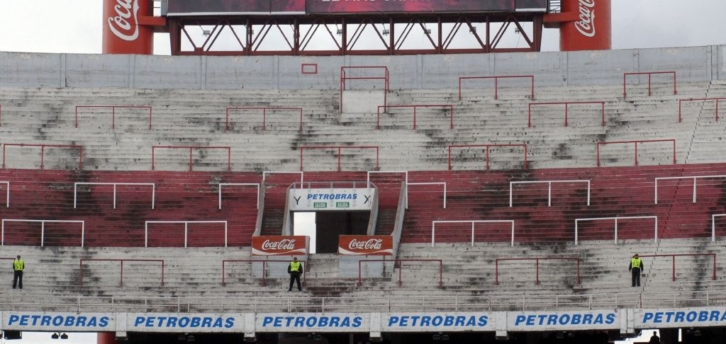 El fútbol se jugará sin público hasta fin de año | Deportes