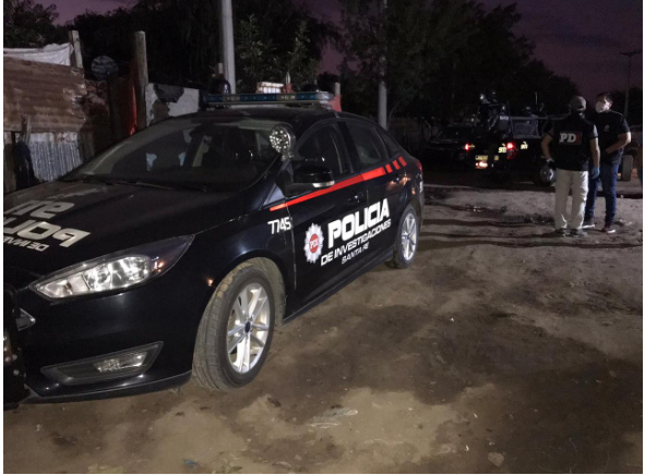 La AIC aprehendió a dos jóvenes y secuestró armas de fuego en barrio Abasto | Noticias