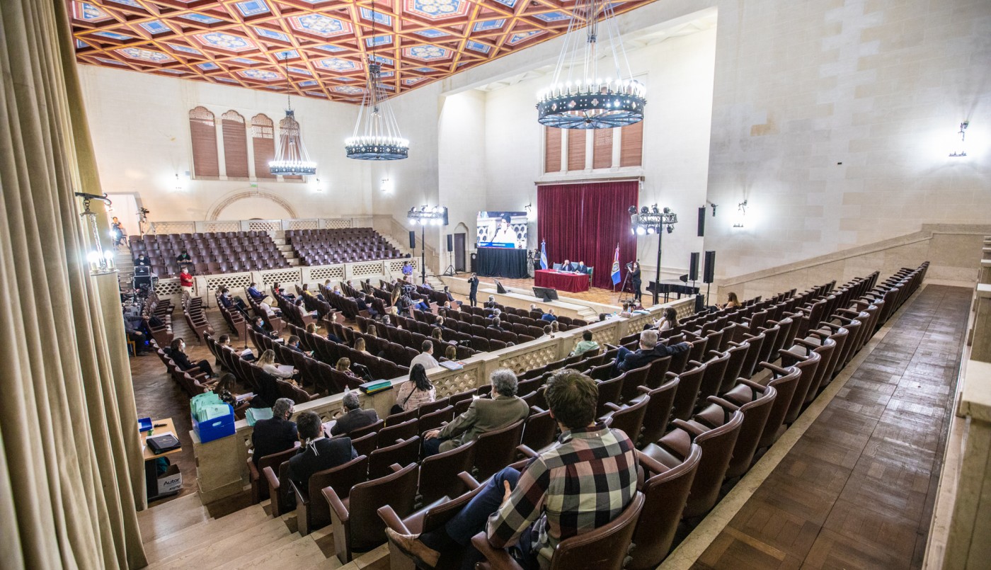 Nueva sesión de Diputados en el Paraninfo de la UNL | Noticias