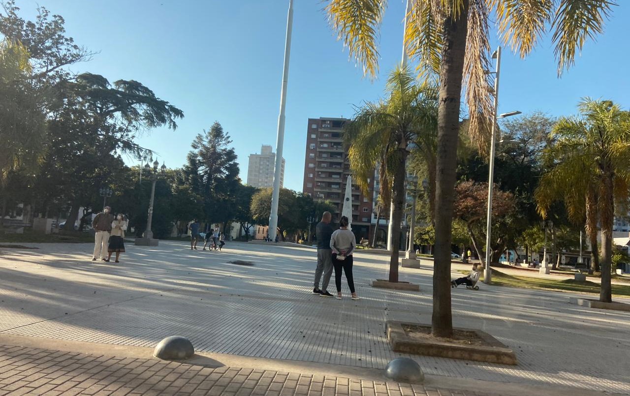 ¿Relajamiento? ¿Falta de conciencia social? Un domingo diferente en Santa Fe | Noticias