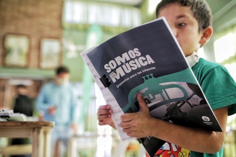 Entrega de instrumentos del programa municipal Somos Música | Espectaculos