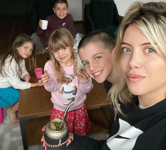 Maxi López fue declarado "deudor alimentario constante": deberá pagar tres mil euros al mes a Wanda Nara | Espectaculos