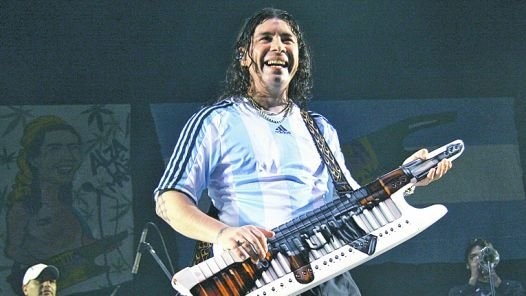 Pablo Lescano se despidió de su larga cabellera y quedó irreconocible | Espectaculos