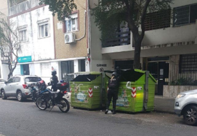 Tensión en el macrocentro de Rosario por un posible artefacto explosivo en un contenedor | Noticias