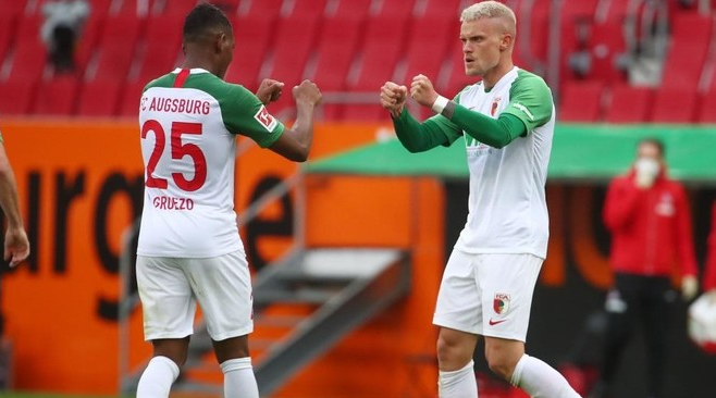 LaLiga vuelve sin tarjeta amarilla por escupir o por celebrar un gol con abrazos | Deportes