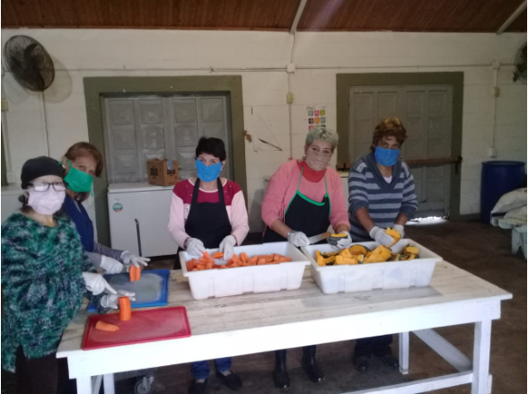 Diputados socialistas presentan innovador proyecto para regular la alimentación pública. | Noticias