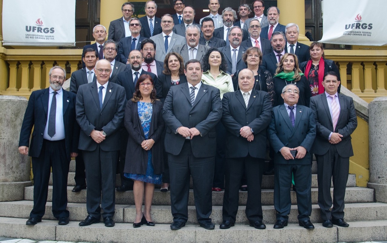 Rechazo a la medida contra la autonomía de las universidades en Brasil | Noticias