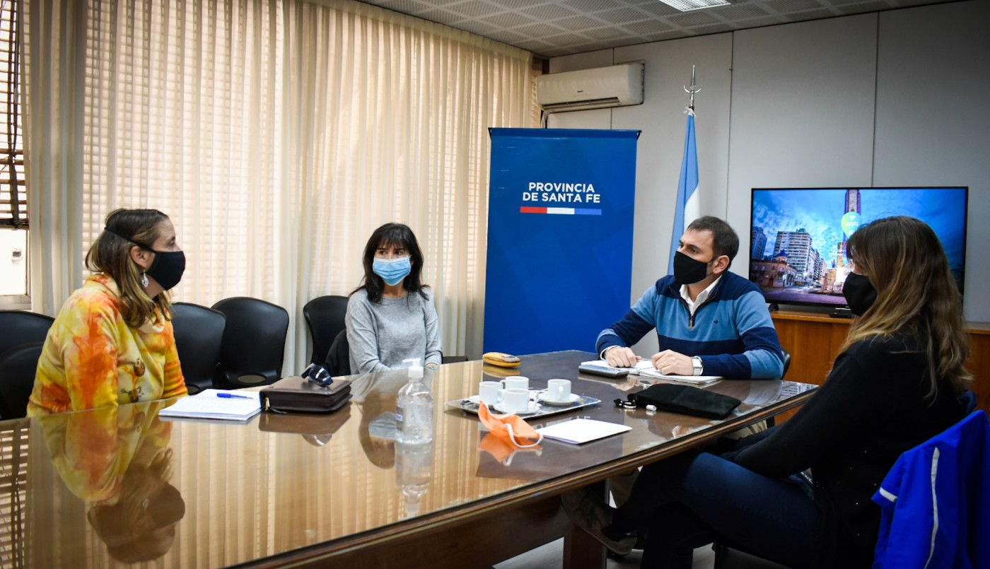 Santa Fe trabaja con jardines, transportes escolares y salones de eventos para evitar cierres | Noticias