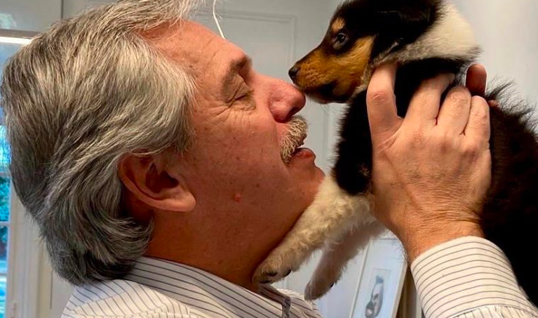Alberto Fernández presentó a Kaila, la hija de su perro Dylan | Nacionales