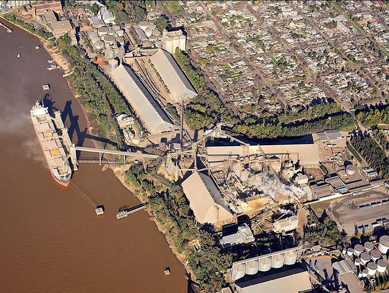 Trabajador murió aplastado por un camión en la playa de una cerealera | Noticias