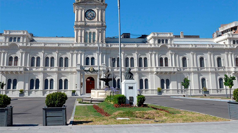 Reducen el trabajo presencial en la administración pública provincial en Paraná | Noticias