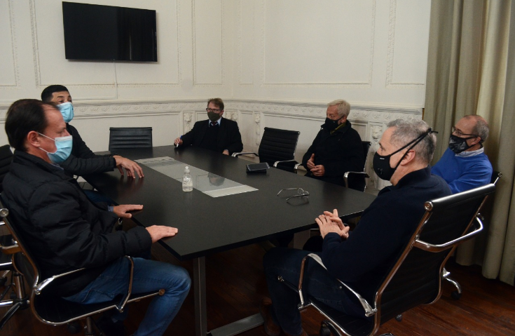 Sain y el sindicato de camioneros acordaron mejorar los controles | Noticias