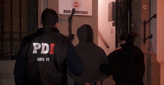 Detuvieron a una mujer que le había disparado a otra en una estación de servicio | Información General