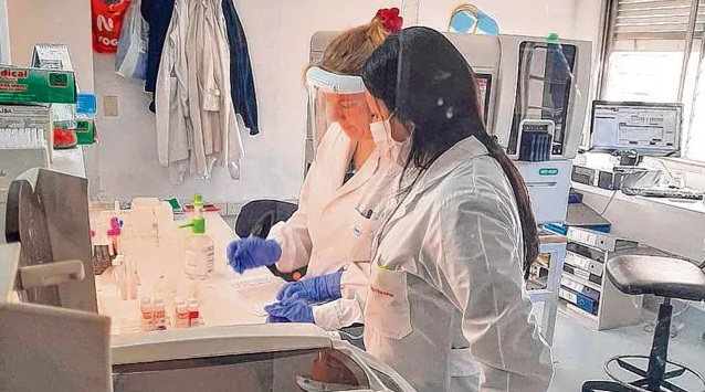Un nuevo equipo triplicará la capacidad de testeos en Santa Fe | Noticias