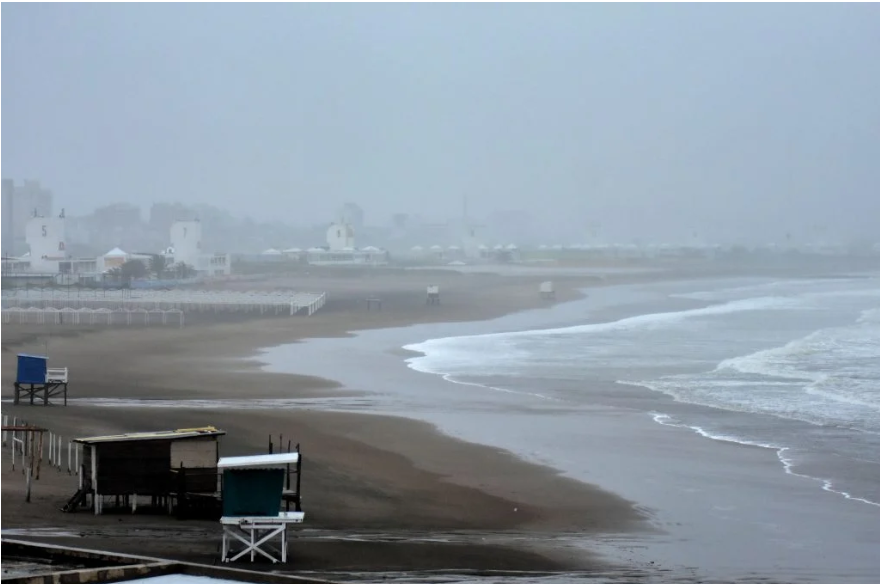17 familias evacuadas por la intensa lluvia en Mar del Plata | Nacionales